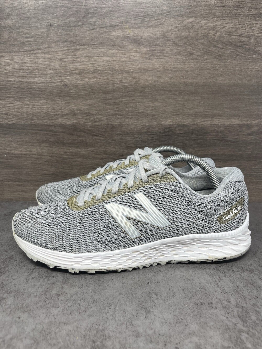 New Balance Fresh Foam Arishi Running Shoes Womens Size 9.5 Grey Athletic Traine
